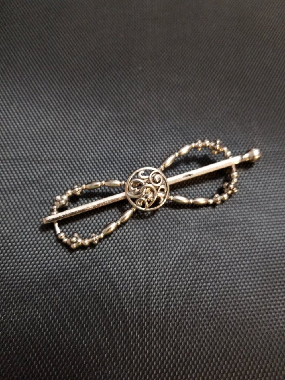 Lilla Rose Celtic Knot Flexi Silver Hair Clip